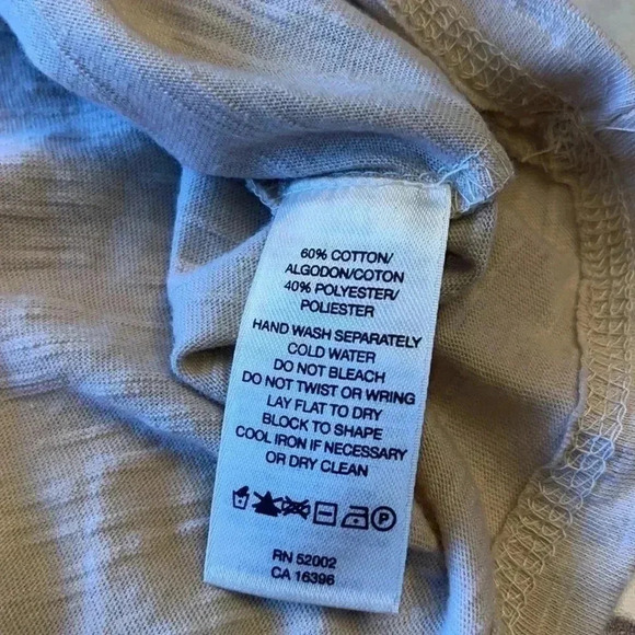 NEW DKNY top size large - Picture 5 of 5